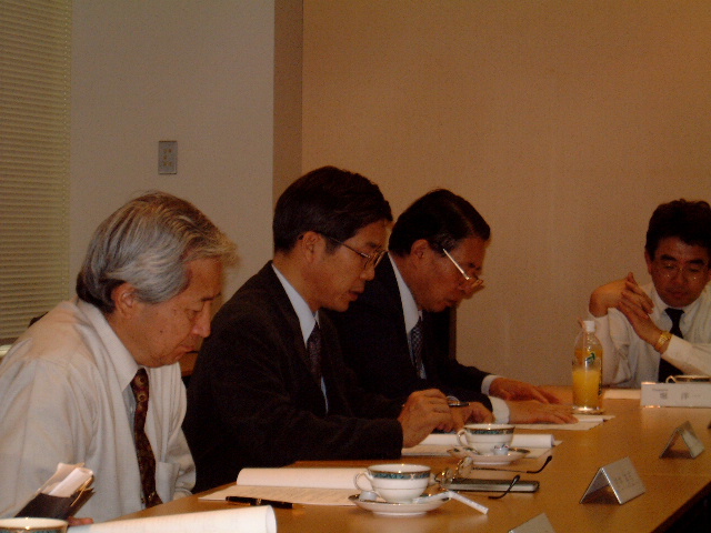 View of Executive Committee Meeting No.4